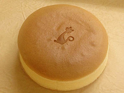 チーズケーキに焼印