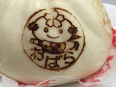 肉饅に焼印