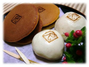 三笠饅頭に焼印